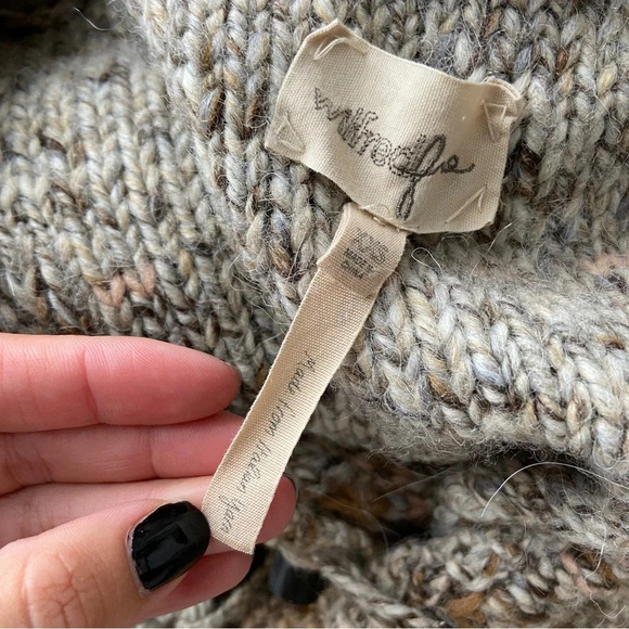 Aritzia Wilfred Wool Toggle Button Shawl Collar sweater XXS - Picture 4 of 5